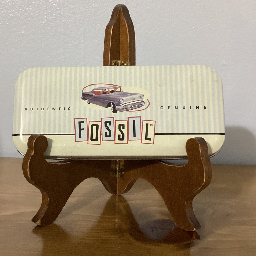 Vintage 1997 Empty Fossil Collectible Watch Tin Metal Advertising